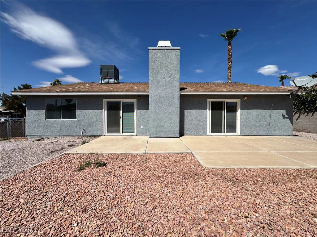 5460 Conville, Las Vegas, NV 89120