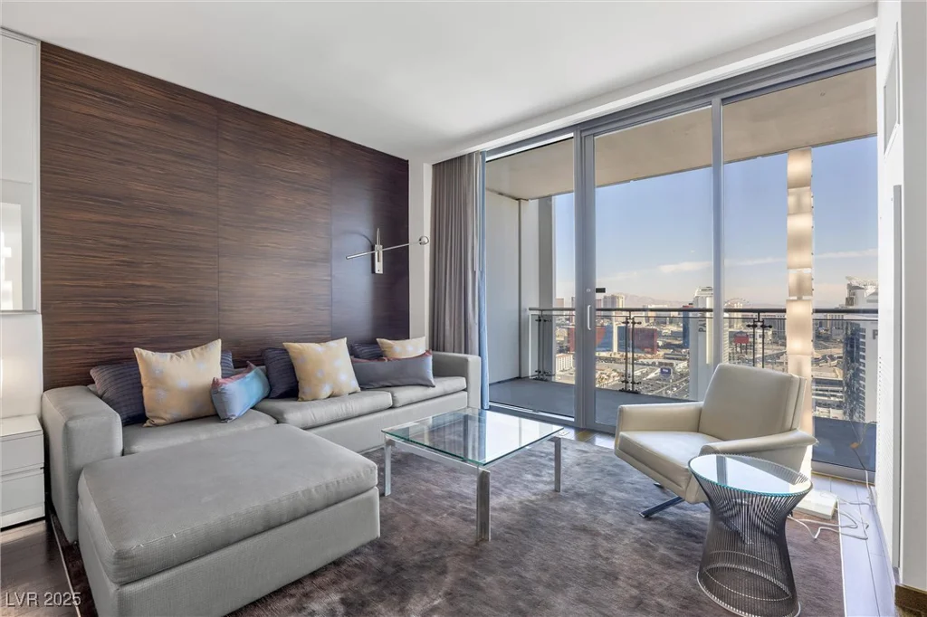 4381 FLAMINGO, Las Vegas, NV 89103