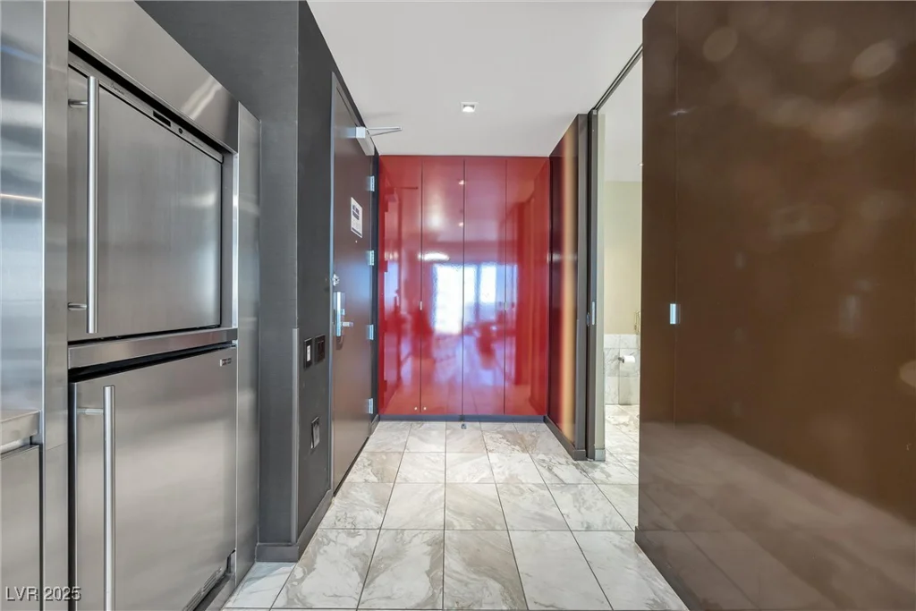 4381 FLAMINGO, Las Vegas, NV 89103