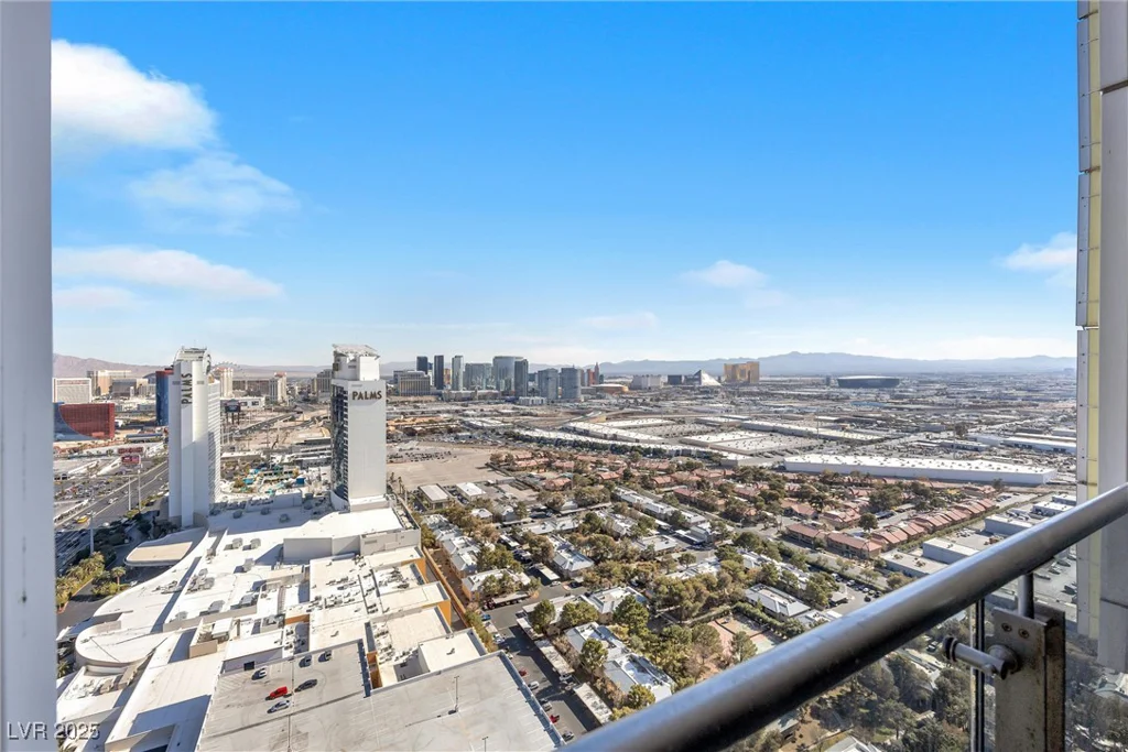 4381 FLAMINGO, Las Vegas, NV 89103
