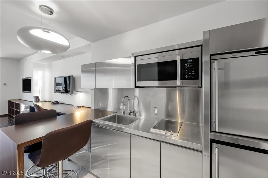 4381 FLAMINGO, Las Vegas, NV 89103