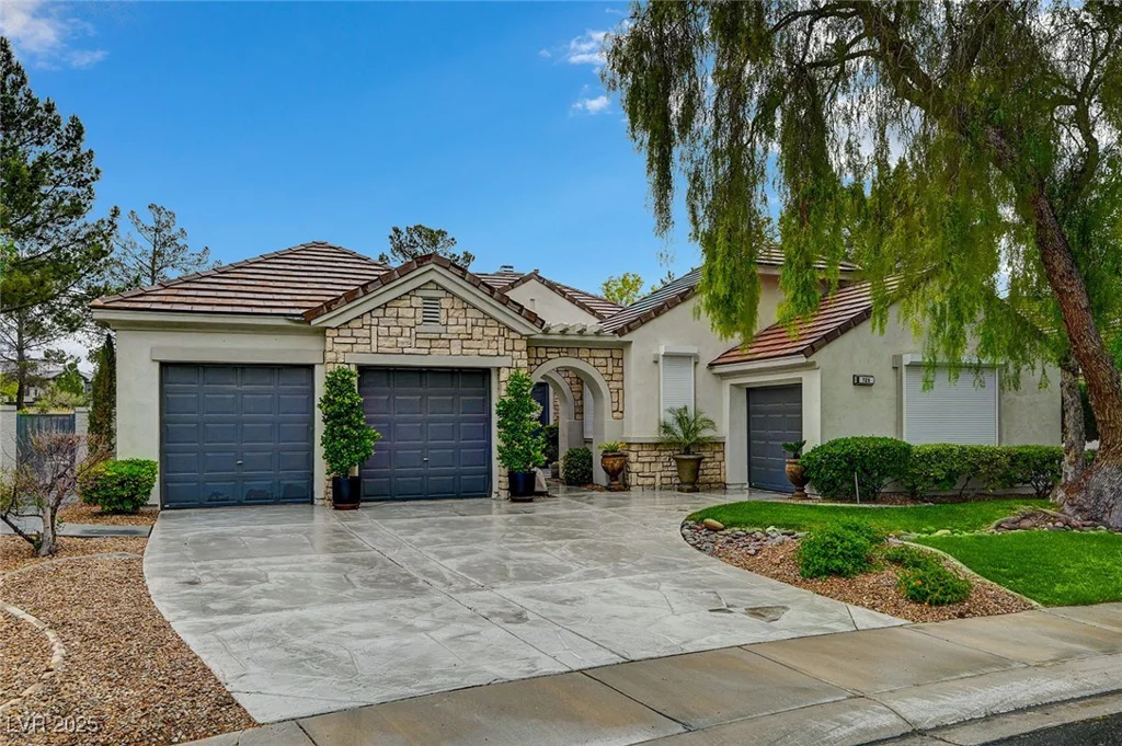 729 Sir James Bridge, Las Vegas, NV 89145