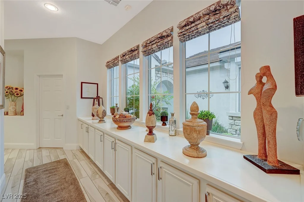 729 Sir James Bridge, Las Vegas, NV 89145