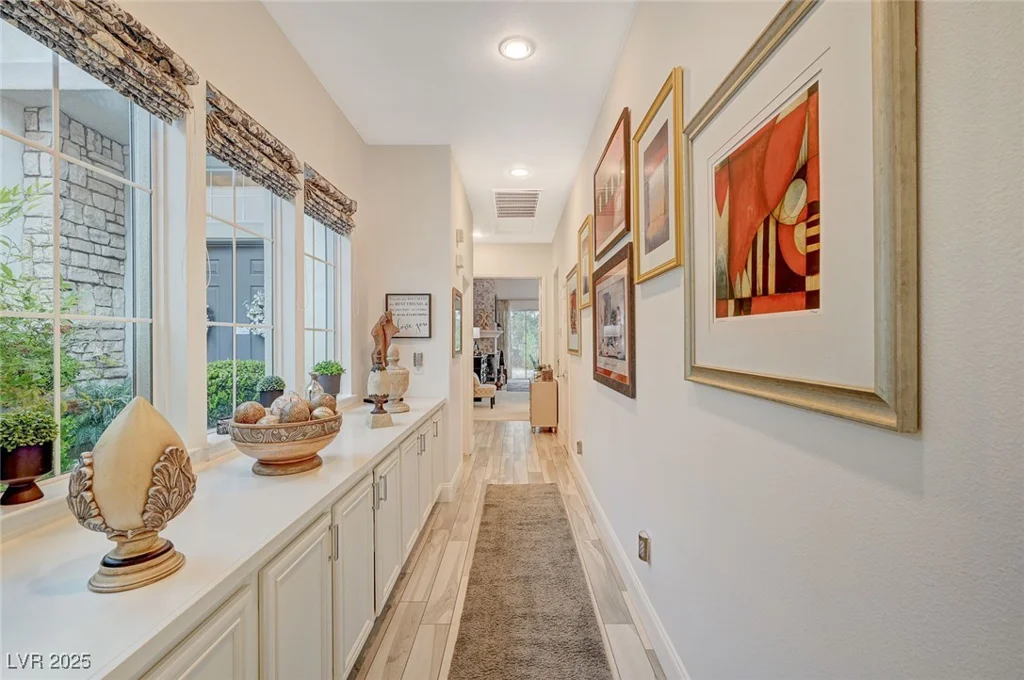 729 Sir James Bridge, Las Vegas, NV 89145