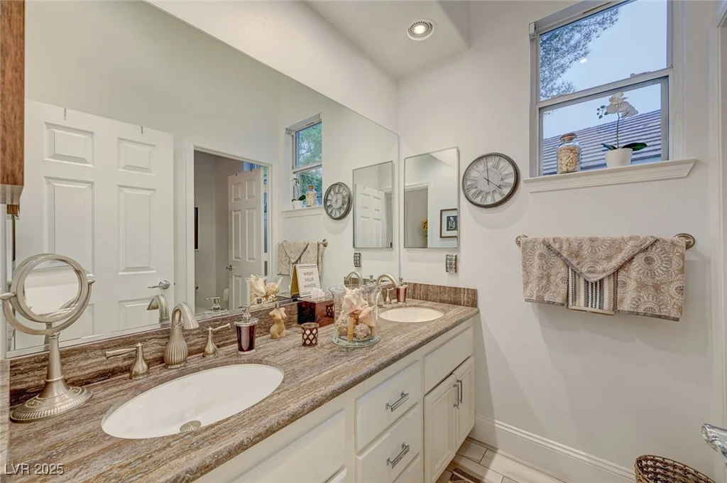729 Sir James Bridge, Las Vegas, NV 89145