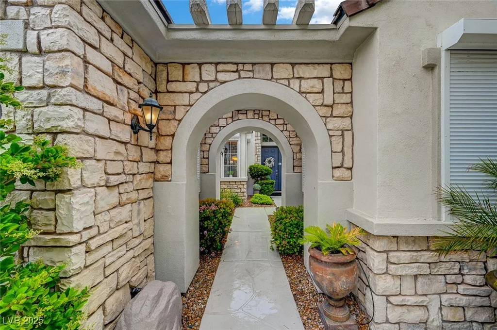 729 Sir James Bridge, Las Vegas, NV 89145