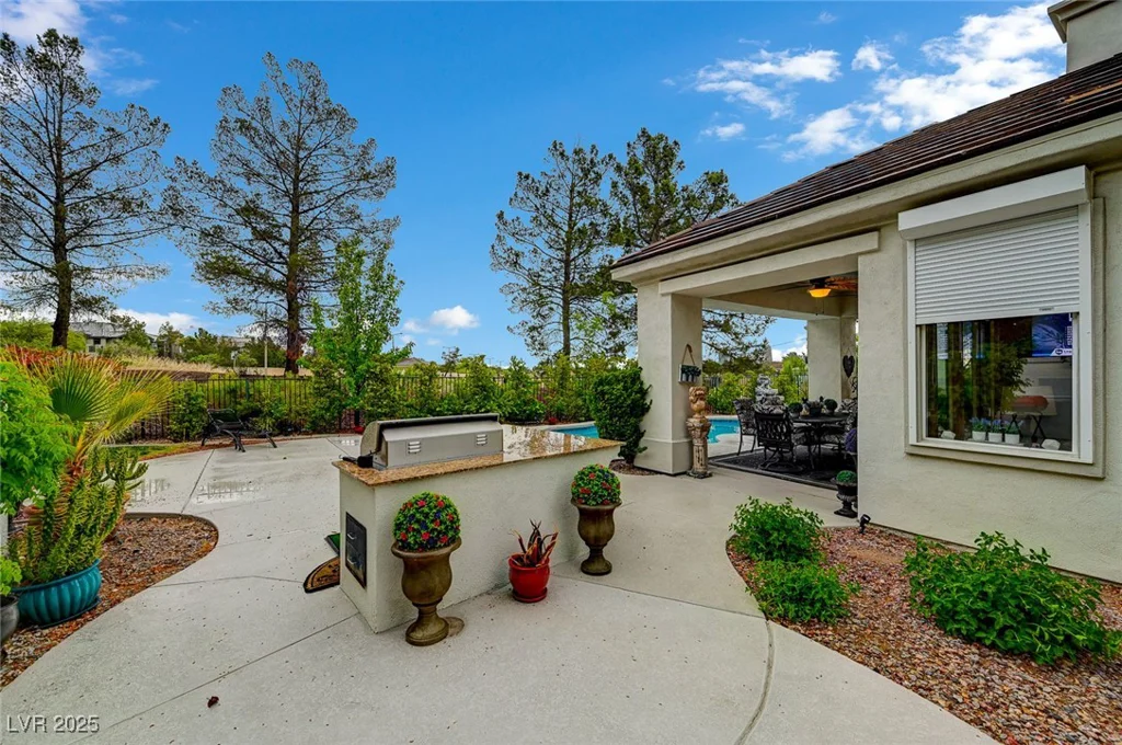729 Sir James Bridge, Las Vegas, NV 89145