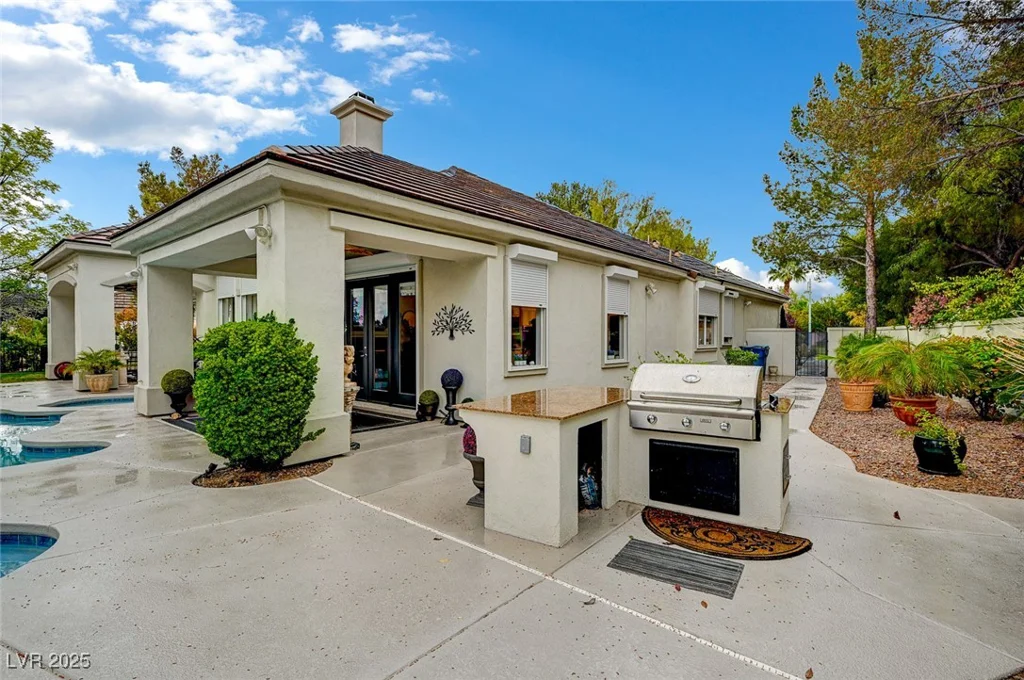 729 Sir James Bridge, Las Vegas, NV 89145