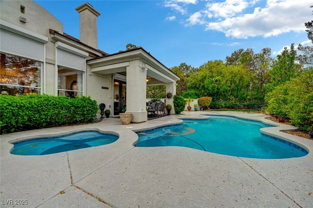 729 Sir James Bridge, Las Vegas, NV 89145