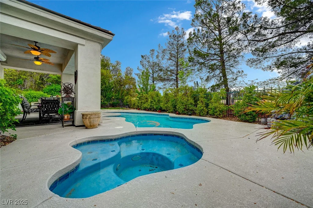 729 Sir James Bridge, Las Vegas, NV 89145