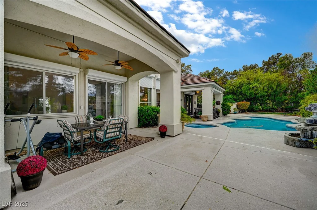 729 Sir James Bridge, Las Vegas, NV 89145