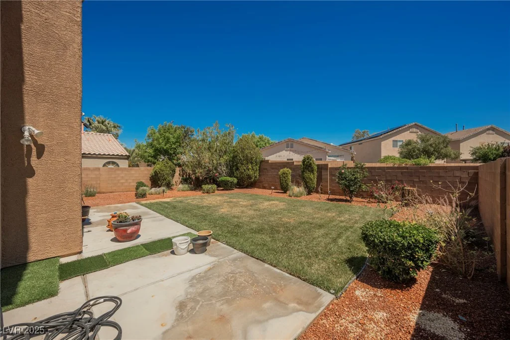 7690 Morning Lake, Las Vegas, NV 89131