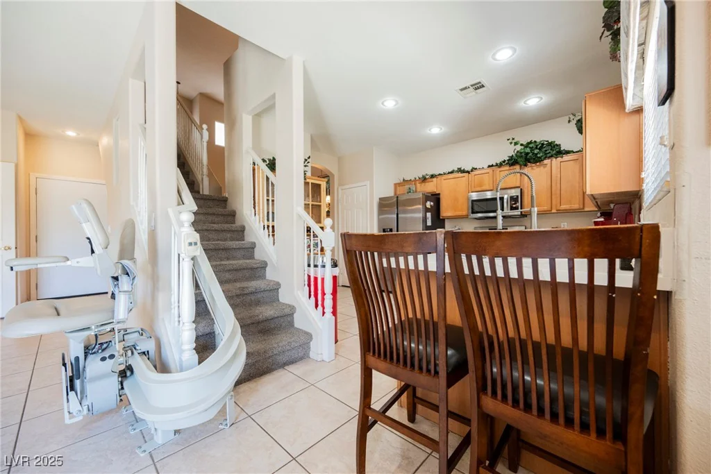 7690 Morning Lake, Las Vegas, NV 89131