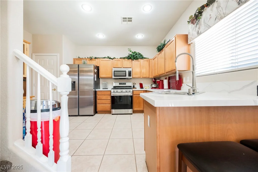 7690 Morning Lake, Las Vegas, NV 89131