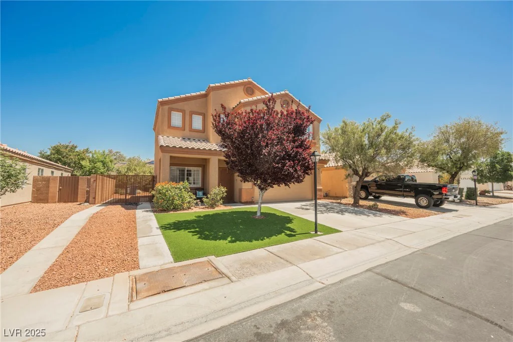 7690 Morning Lake, Las Vegas, NV 89131