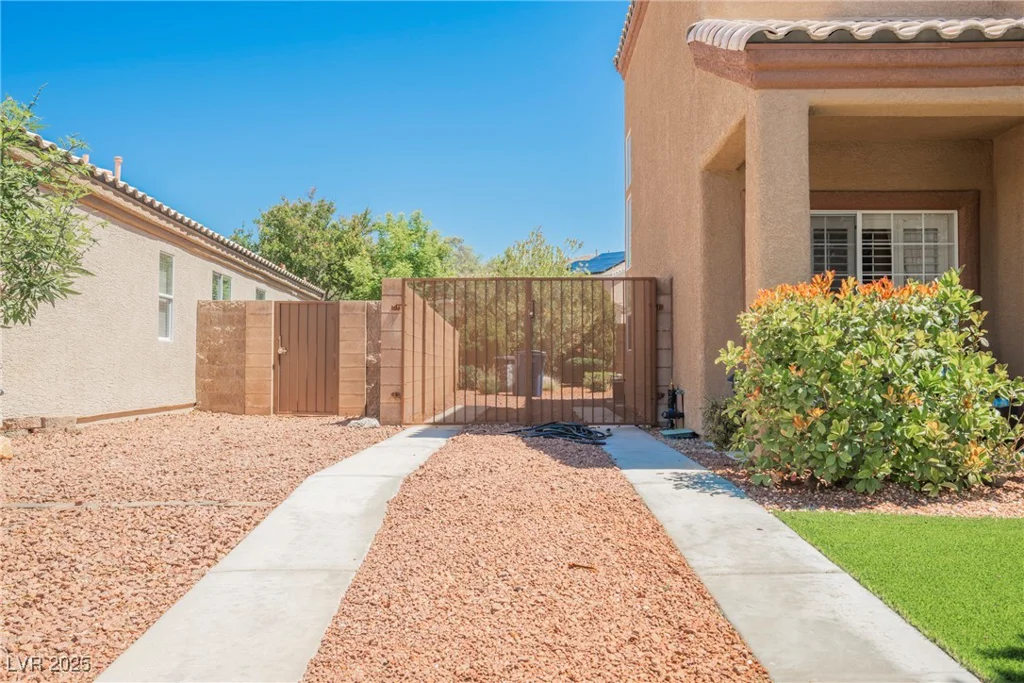 7690 Morning Lake, Las Vegas, NV 89131