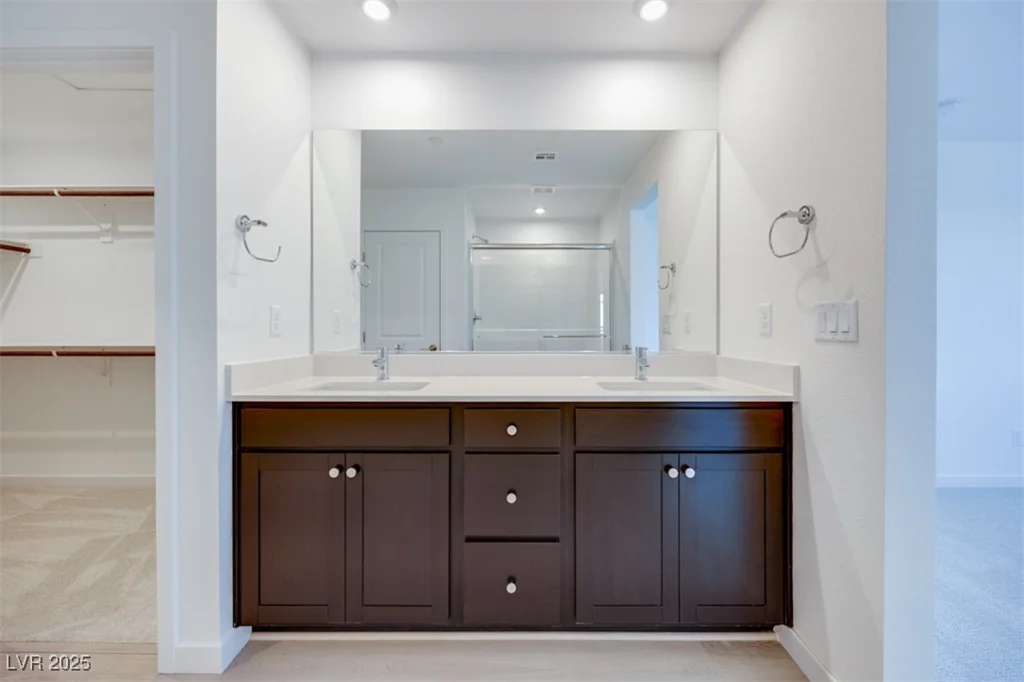 9756 Rock Cliff, Las Vegas, NV 89141