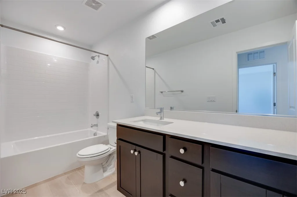 9756 Rock Cliff, Las Vegas, NV 89141