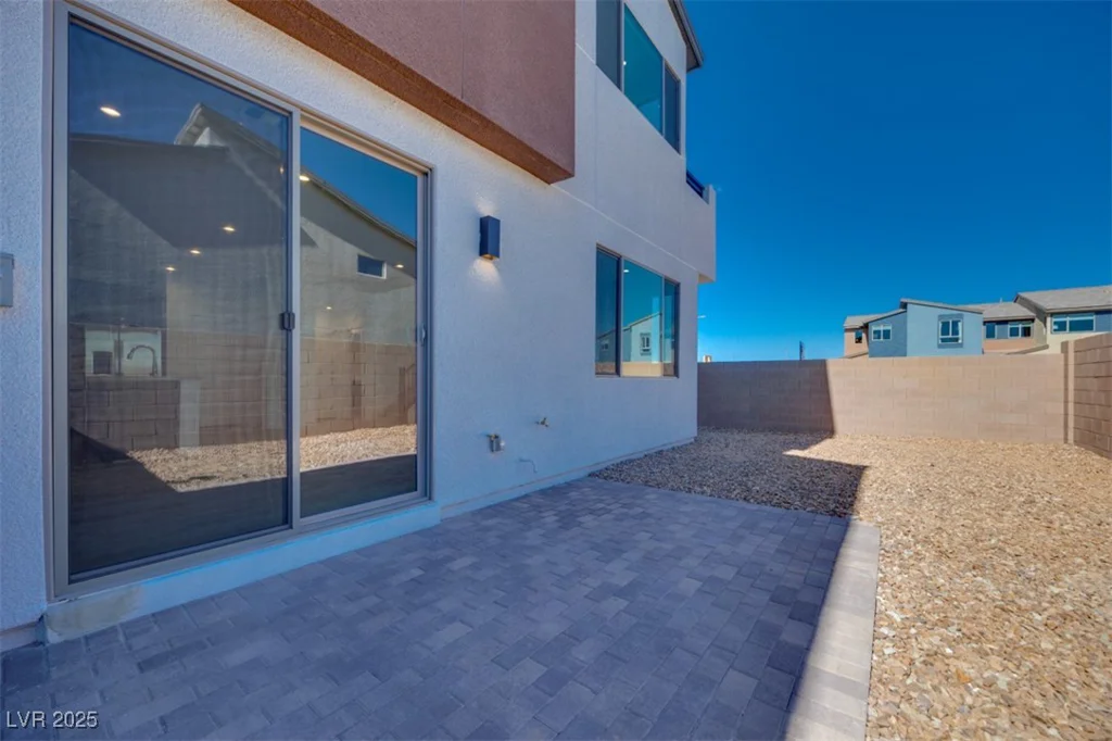 9756 Rock Cliff, Las Vegas, NV 89141