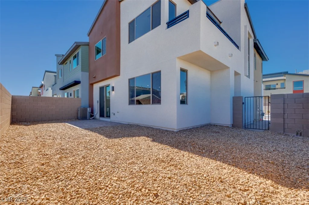 9756 Rock Cliff, Las Vegas, NV 89141