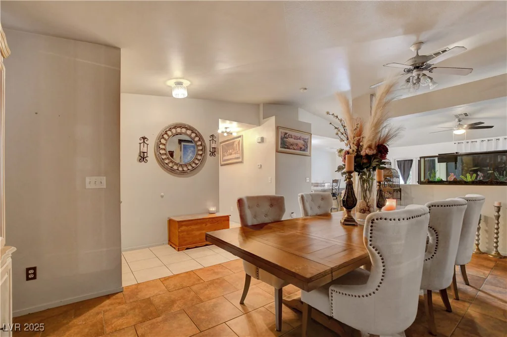 5220 Shasta Daisy, North Las Vegas, NV 89031