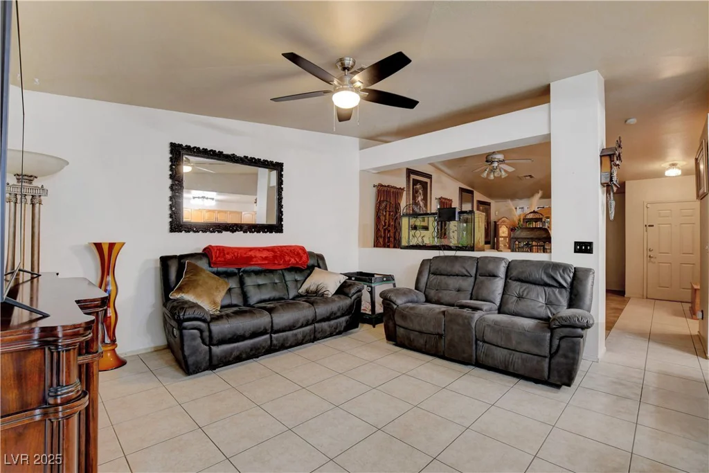 5220 Shasta Daisy, North Las Vegas, NV 89031