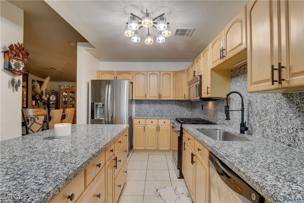 5220 Shasta Daisy, North Las Vegas, NV 89031
