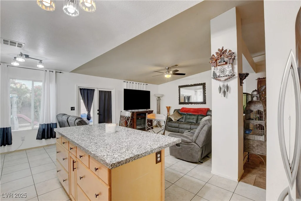 5220 Shasta Daisy, North Las Vegas, NV 89031