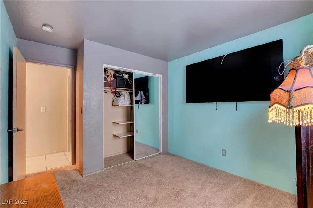 5220 Shasta Daisy, North Las Vegas, NV 89031