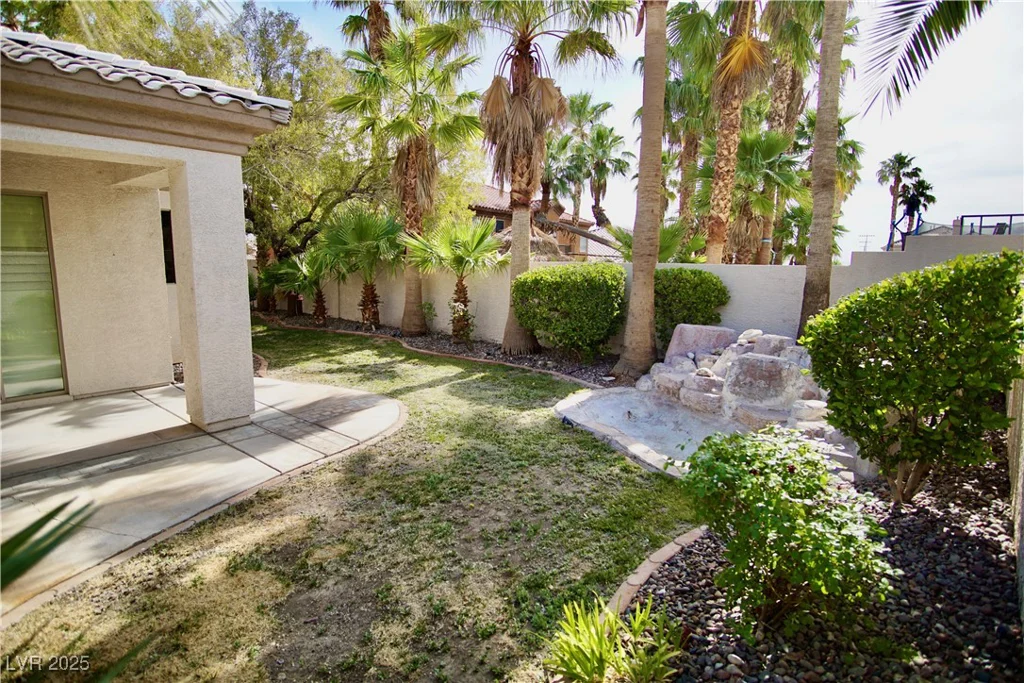 66 Sunset Bay, Las Vegas, NV 89148