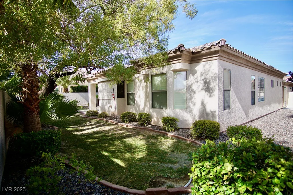 66 Sunset Bay, Las Vegas, NV 89148
