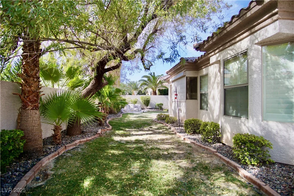 66 Sunset Bay, Las Vegas, NV 89148