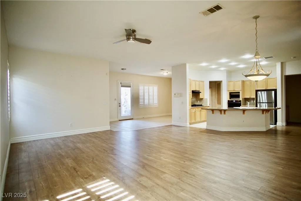 66 Sunset Bay, Las Vegas, NV 89148