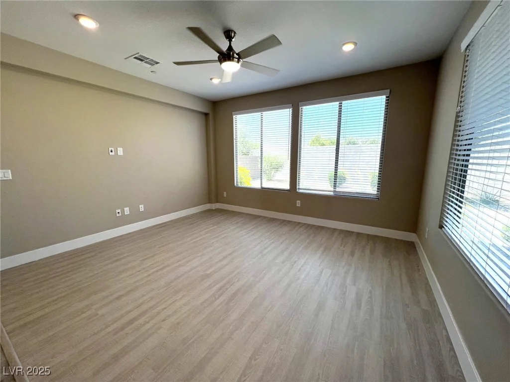 9903 Spinel, Las Vegas, NV 89143