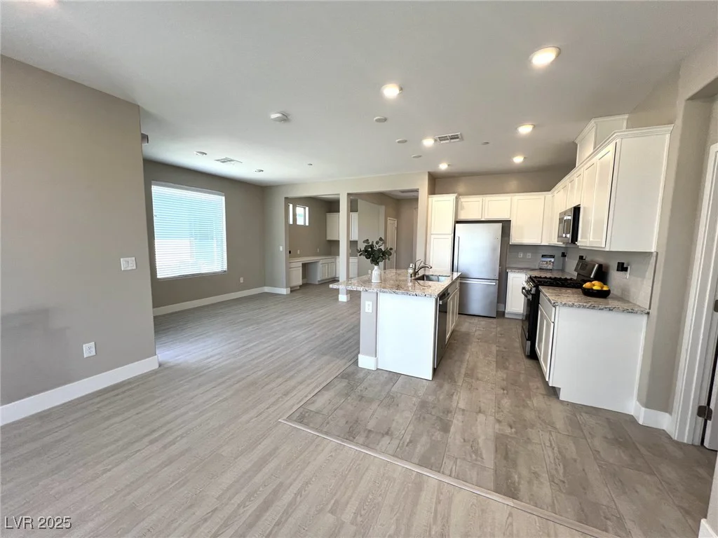 9903 Spinel, Las Vegas, NV 89143