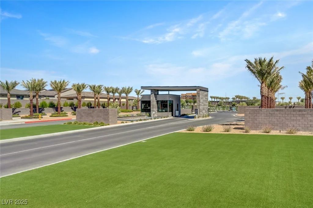 9903 Spinel, Las Vegas, NV 89143