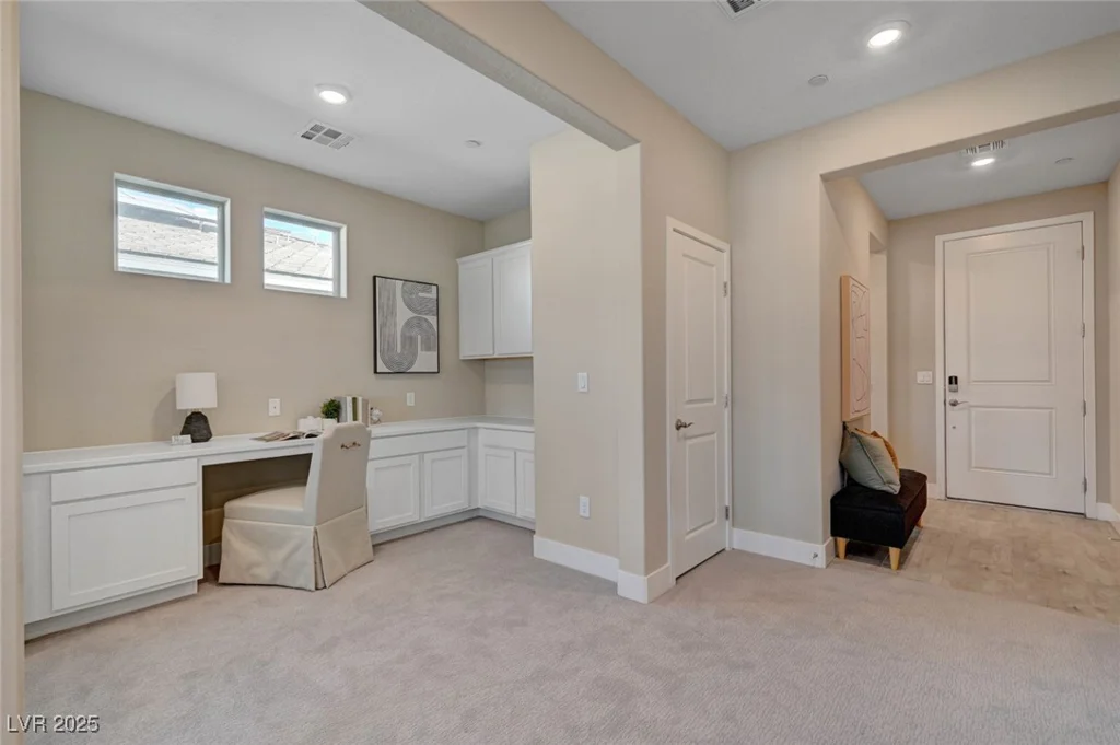 9903 Spinel, Las Vegas, NV 89143