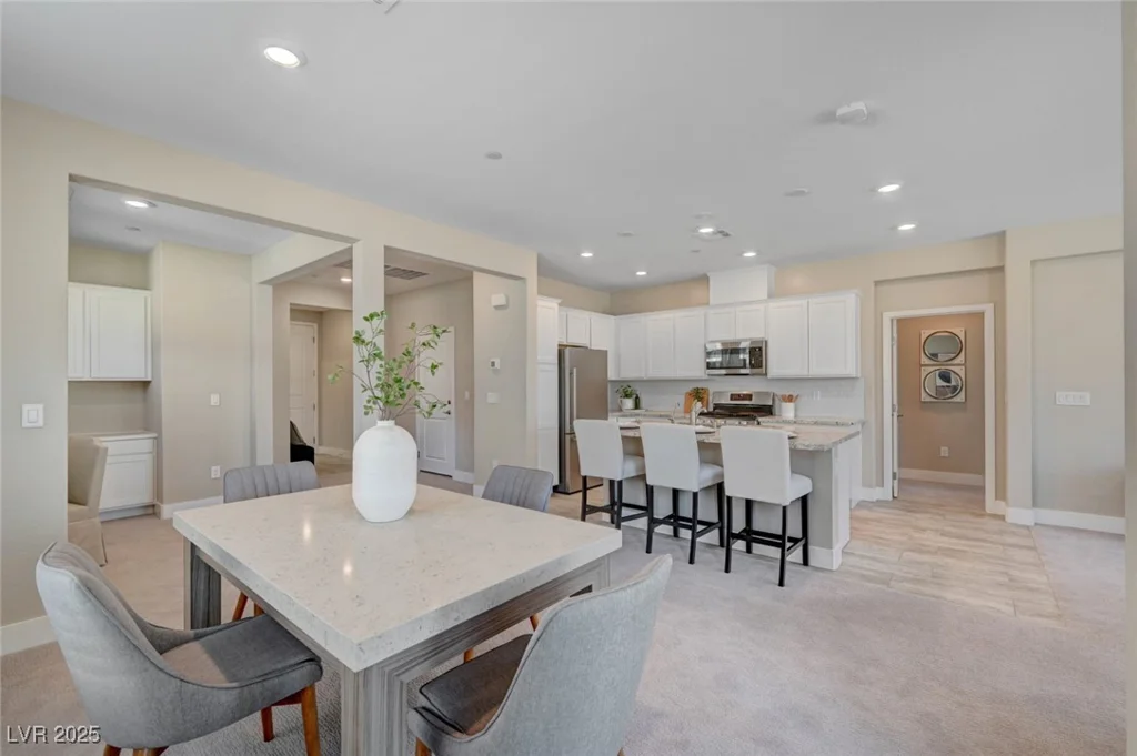 9903 Spinel, Las Vegas, NV 89143