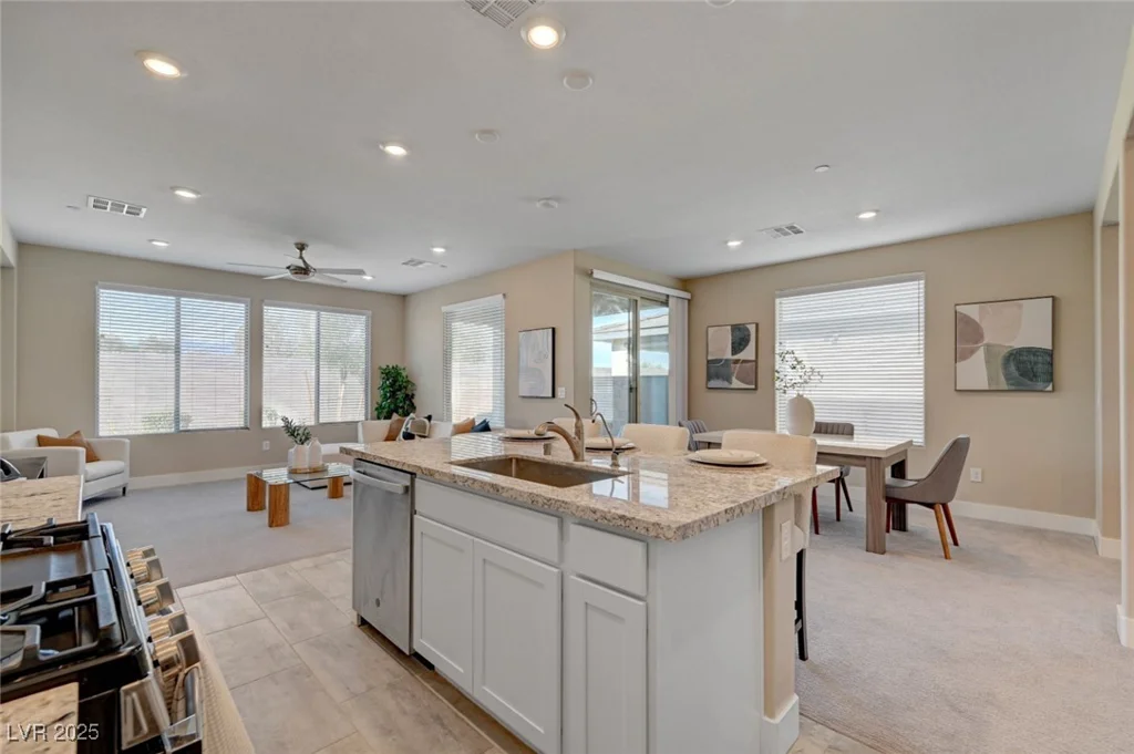 9903 Spinel, Las Vegas, NV 89143