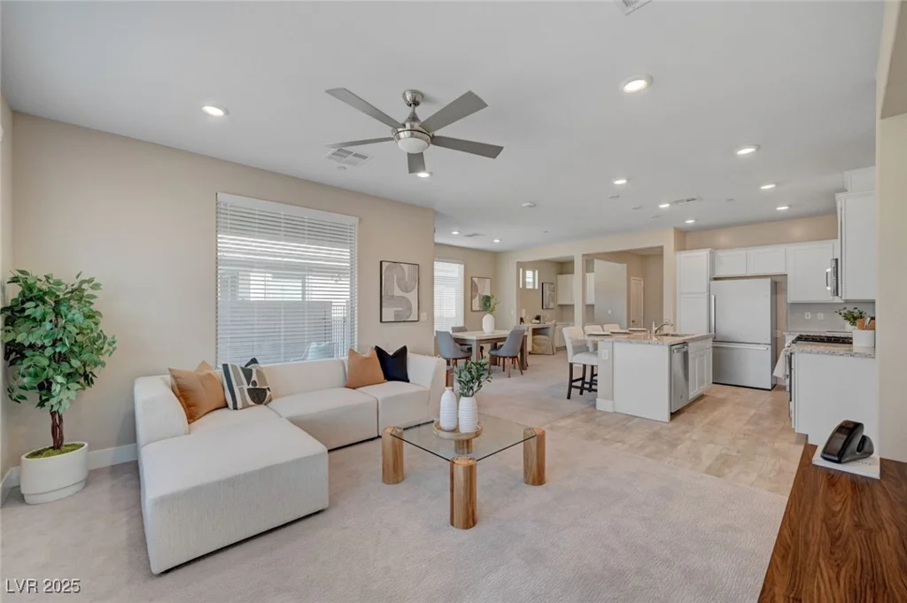 9903 Spinel, Las Vegas, NV 89143
