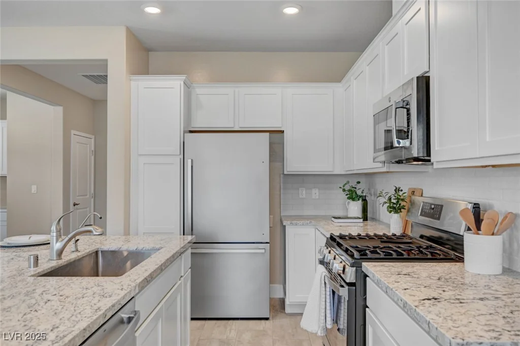 9903 Spinel, Las Vegas, NV 89143