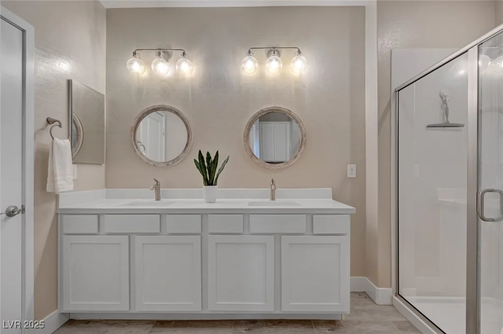9903 Spinel, Las Vegas, NV 89143