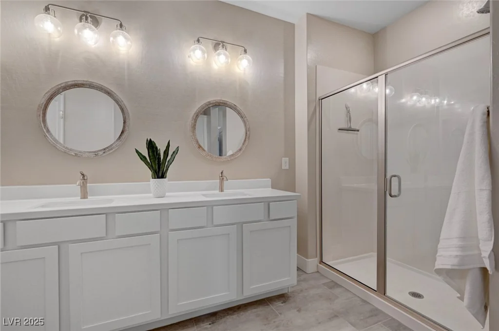 9903 Spinel, Las Vegas, NV 89143