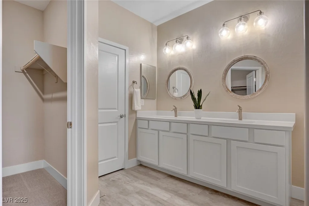 9903 Spinel, Las Vegas, NV 89143