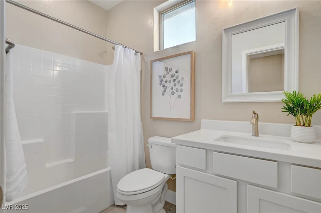 9903 Spinel, Las Vegas, NV 89143