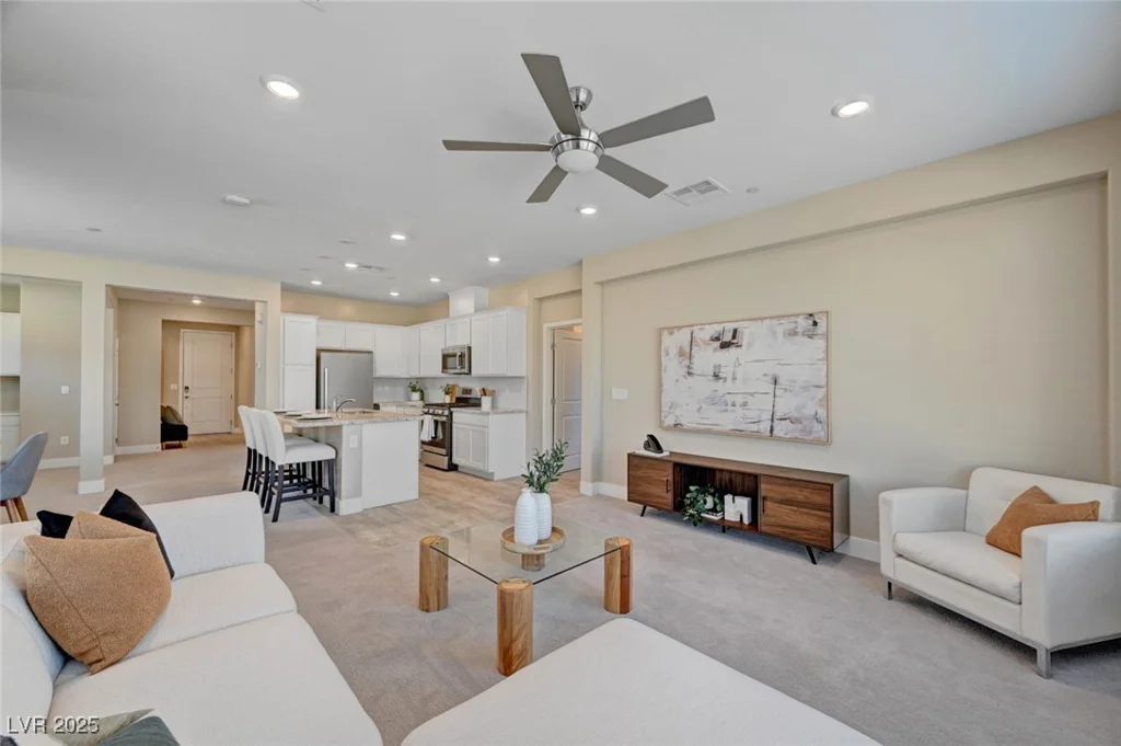 9903 Spinel, Las Vegas, NV 89143