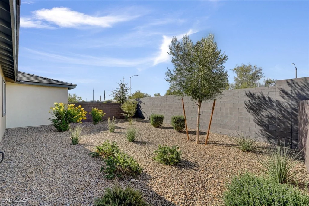 9903 Spinel, Las Vegas, NV 89143