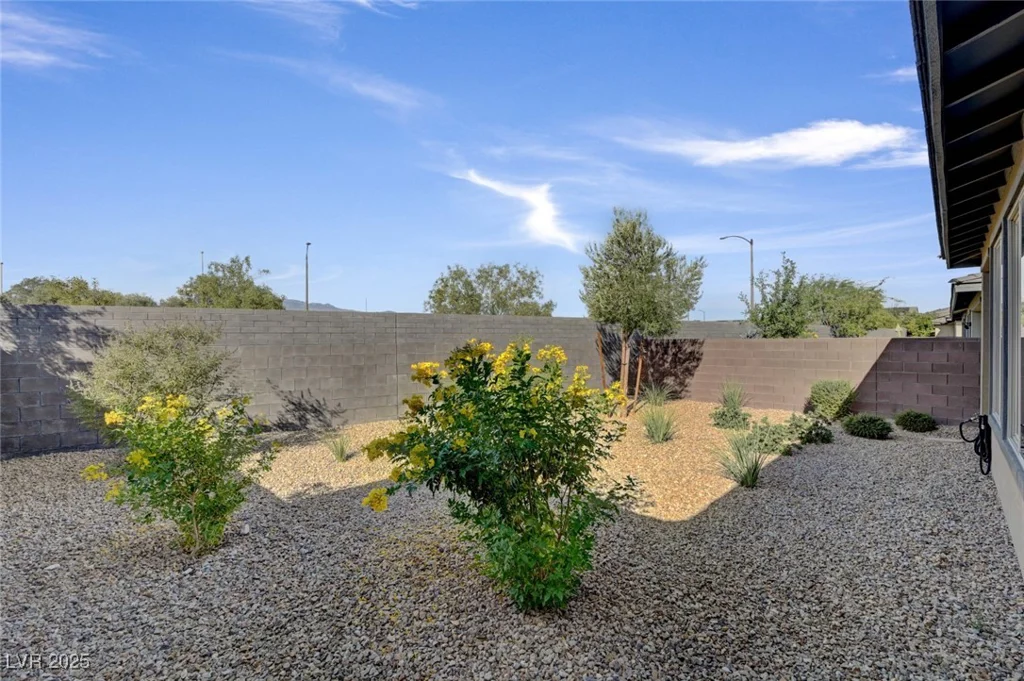 9903 Spinel, Las Vegas, NV 89143