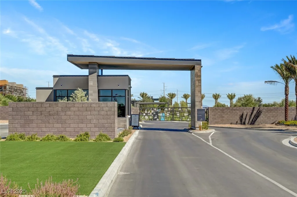 9903 Spinel, Las Vegas, NV 89143