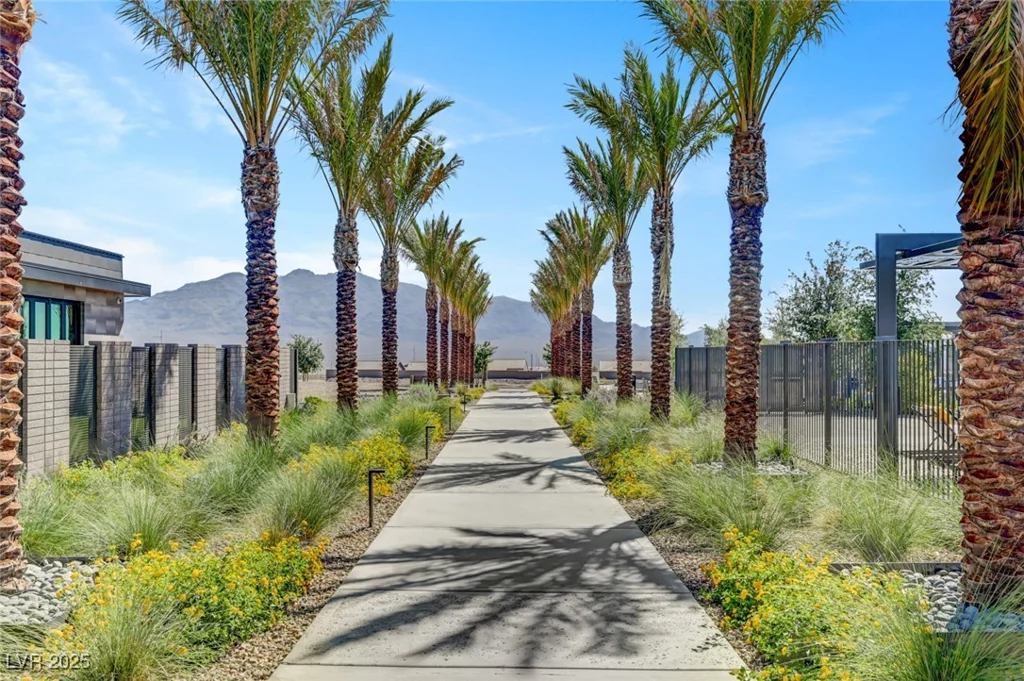 9903 Spinel, Las Vegas, NV 89143